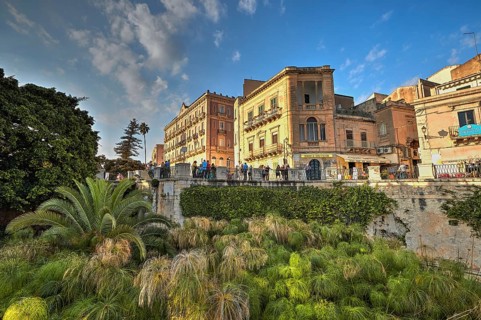 HDR, Largo Aretusa, Fonte Aretusa, Architectural scene with bridge, lush greenery and lively