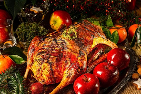 Tender, juicy Christmas geese with crispy skin