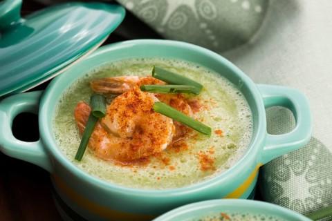 Cold cucumber soup with herbs and prawns