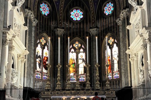 Interior view of the Gothic basilica, construction began at the end of the 13th century, Santa