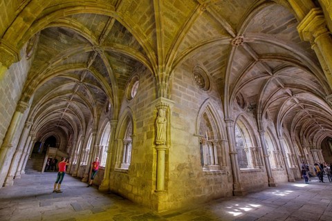 Claustro, construido entre 1317 y 1340, estilo gótico, catedral de Évora, Basílica Sé Catedral de