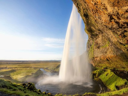 Seljalandsfoss waterfall, South Iceland, Iceland, Europe