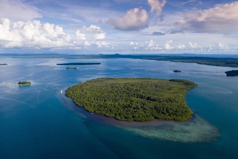 View of the islands of Balgai Bay, New Ireland, Papua New Guinea, Oceania