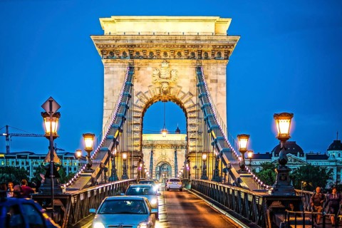 Szechenyi Chain Bridge night view (Budapest, Hungary). Shooting Location: Hungary, Budapest