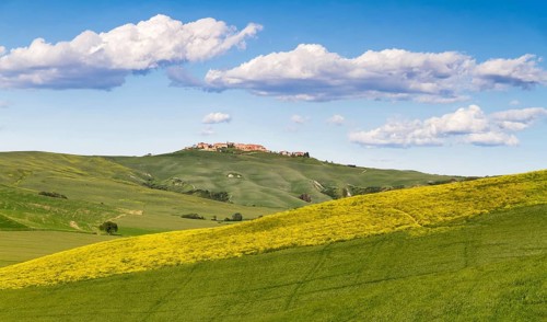Tuscany landscape between Siena and Asciano, Crete Senesi, Italy, Europe