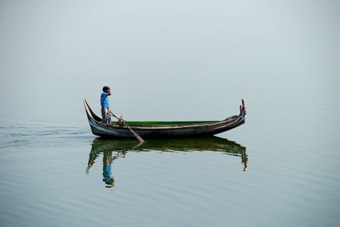 Rowboat on Lake Taungthaman, Amarapura, Myanmar, Asia