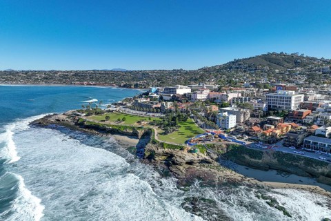 Aerial view of La Jolla cliffs and coastline, San Diego, California, USA, North America