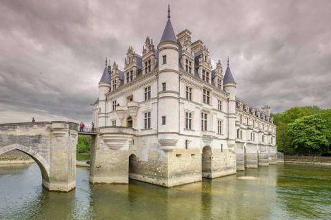 Schloss Chenonceau (Château de Chenonceau), ein malerisches Wasserschloss im französischen Ort
