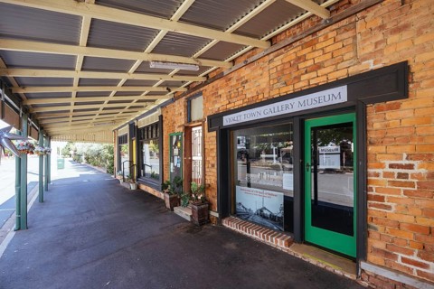 VIOLET TOWN, AUSTRALIA, DECEMBER 28 2023: Summer afternoon views of Violet Town township in