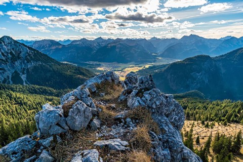 Beautiful mountain tour to the Aggenstein at sunset in the Tannheimer Tal