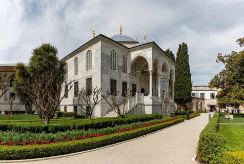 A picture of the Library of the Ahmed III, part of the Topkapi Palace complex