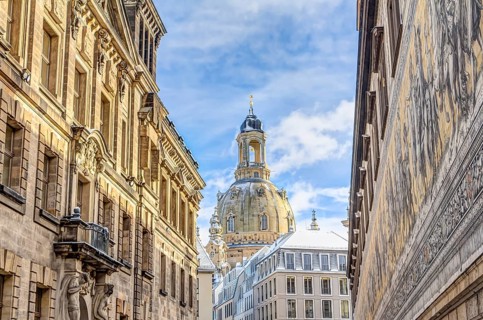 The Procession of Princes and the Church of our Lady in the old town of Dresden