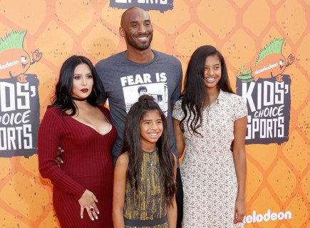 Kobe Bryant, Vanessa Bryant, Gianna Maria Onore Bryant and Natalia Diamante Bryant at the