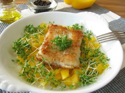 Fish on peppers and cress