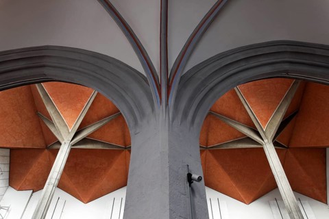 View from the Gothic side aisle into the vaults of the new building, St., Sankt, Saint