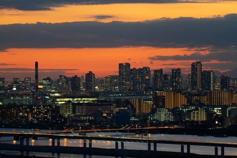 Metropolitan Expressway Central Loop Line and Tokyo Town. Shooting Location: Edogawa -ku, Tokyo