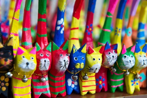 Colorful cats as Turkish souvenirs