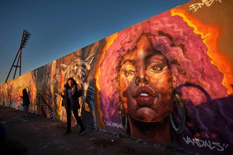 Germany, Berlin, 06.04.2025, Sunday afternoon Mauerpark, Graffiti wall, work by Eme Freethinker,