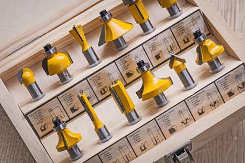 Roundover router bits in wooden box