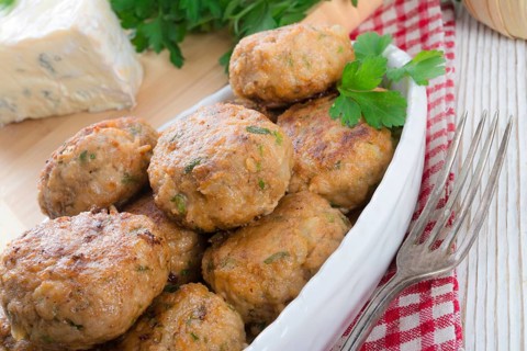 Rissole with mould cheese and parsley