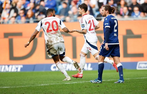 Football match, Dawid KOWNACKI Fortuna Düsseldorf converts the penalty to make it 2 - 2, BBBank