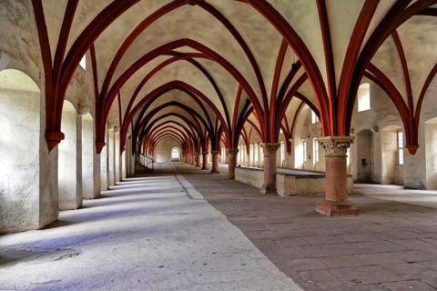 Eberbach Monastery, founded in 1136, Eltville am Rhein, Rheingau, Hesse, Germany, Long Gothic hall