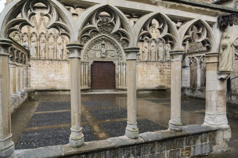 Frieze of the apostolate, church of Santa Maria, 13th century, Olite, regional community of