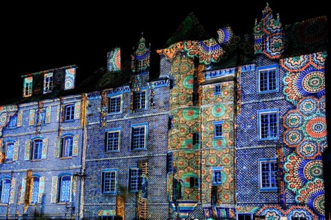 Projections on the façade of the Maison de la Duchesse Anne, light show at the turn of the year in