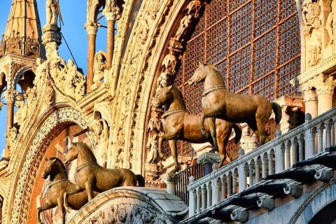 Photo picture view in the old italian city of venice, italy