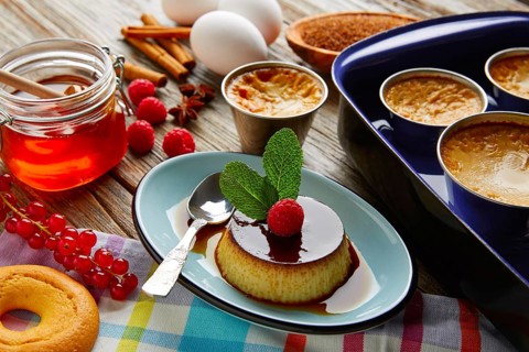 Custard Creme Caramel Flan dessert bain marie oven cooked