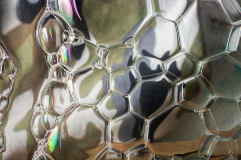 Oil bubbles inside water base form patterns