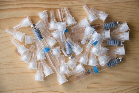 Pen needles and ampoules for medicine and pharmacy, pharmaceuticals