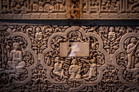 Spanish-Arab chest of the Leire monastery, 1004 after Christ. manufactured in the Madinat Al-Zahira