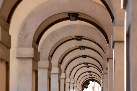 An archway near the Ponte Vecchio in downtown Florence, Italy, Europe
