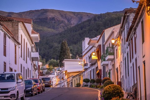 Residential buildings, main street in the village centre of Vilaflor, Province of Santa Cruz de