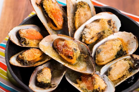 Delicious Fresh Clams with herbs