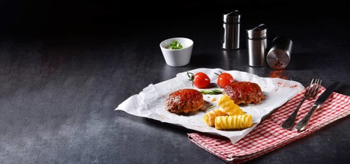 Vegetable French fries with herb quark and tomatoes