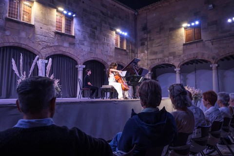 Integral sonatas for cello and piano, Brahms, Zuzanna Sonowska cello, Magí Garcías piano, Brahms
