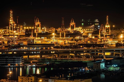 Keihin industrial zone which is visible from Yokohama Landmark Tower. Shooting Location: