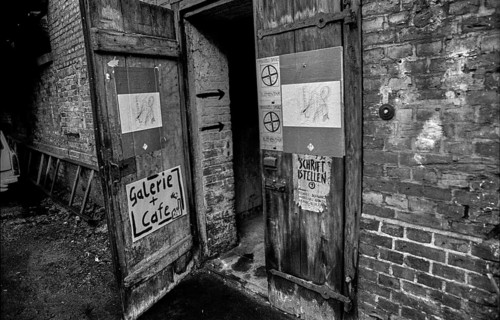 Germany, Potsdam, 04.12.1990, Kulturfabrik in Potsdam, Gallery and Café, Europe