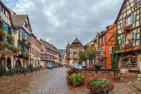 Main street with historical houses in Kaysersberg, Alsace, France, Europe