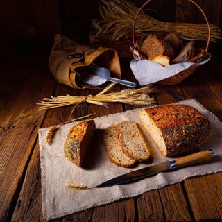 Linseed bread with a poppy seed and sesame mixture