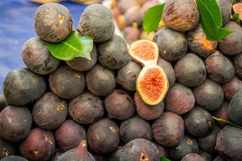 Ripe fig fruits seen in the market place