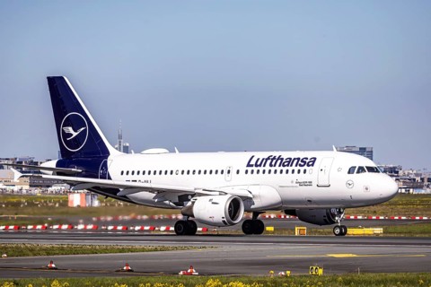 Fraport Airport in Frankfurt am Main. Aircraft in front of take-off. Aircraft registration number: