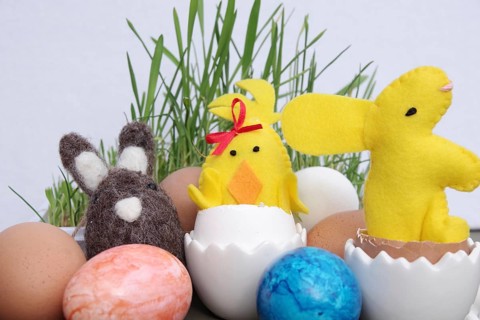 Easter, Easter decoration, Easter egg, Easter bunny, colourful, Coloured eggs and figures lie