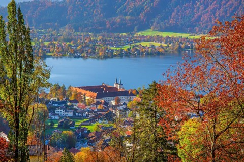 Panorama of the village and lake with the monastery castle in autumn, Tegernsee, Tegernsee,