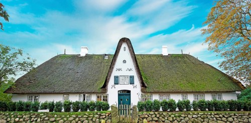 Frisian house on the North Sea island of Sylt, Schleswig-Holstein, Germany
