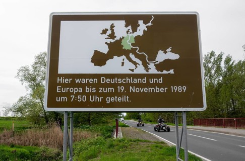 Sign with map and reference to the inner-German division until 19 November 1989 at the former
