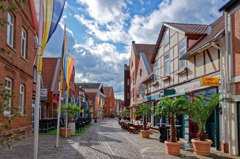 Buildings and shops in Lange Straße in the historic old town centre of Nienburg an der Weser.