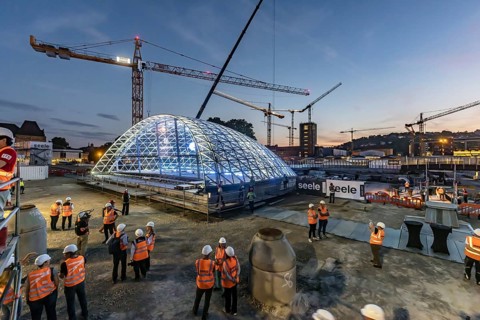First entrance portal at the new Stuttgart main station completed. One of four so-called lattice